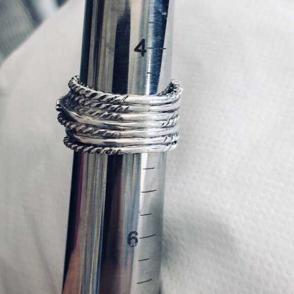 David Yurman Crossover Ring w Pave Diamonds Size 5 Comes w/ DY Pouch Beautiful - Picture 14 of 16